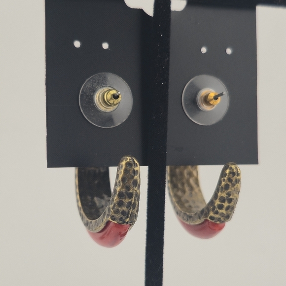 Red Enamel & Antiqued Brass Hoop Earrings 1.5” Bold Retro Look - Picture 4 of 9